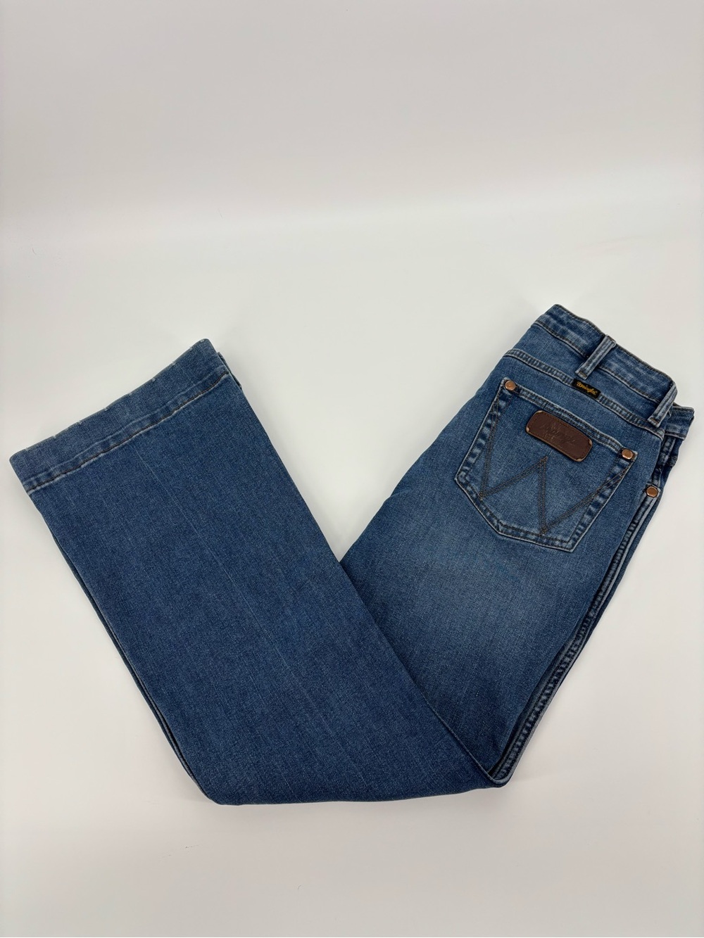 Wrangler Retro Trouser Boot Jeans Women's 31x32 Medium Wash Stretch 1011MPESY